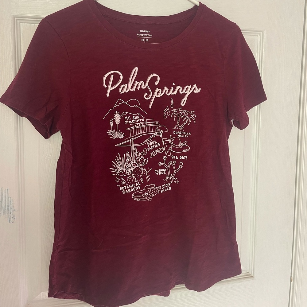 Old Navy Tee Shirt